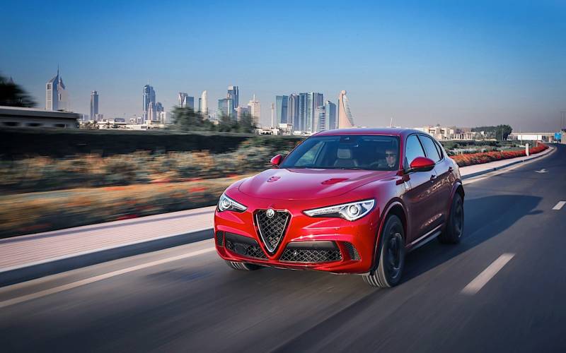 Alfa Romeo Stelvio Quadrifoglio 2018 Suv Drive